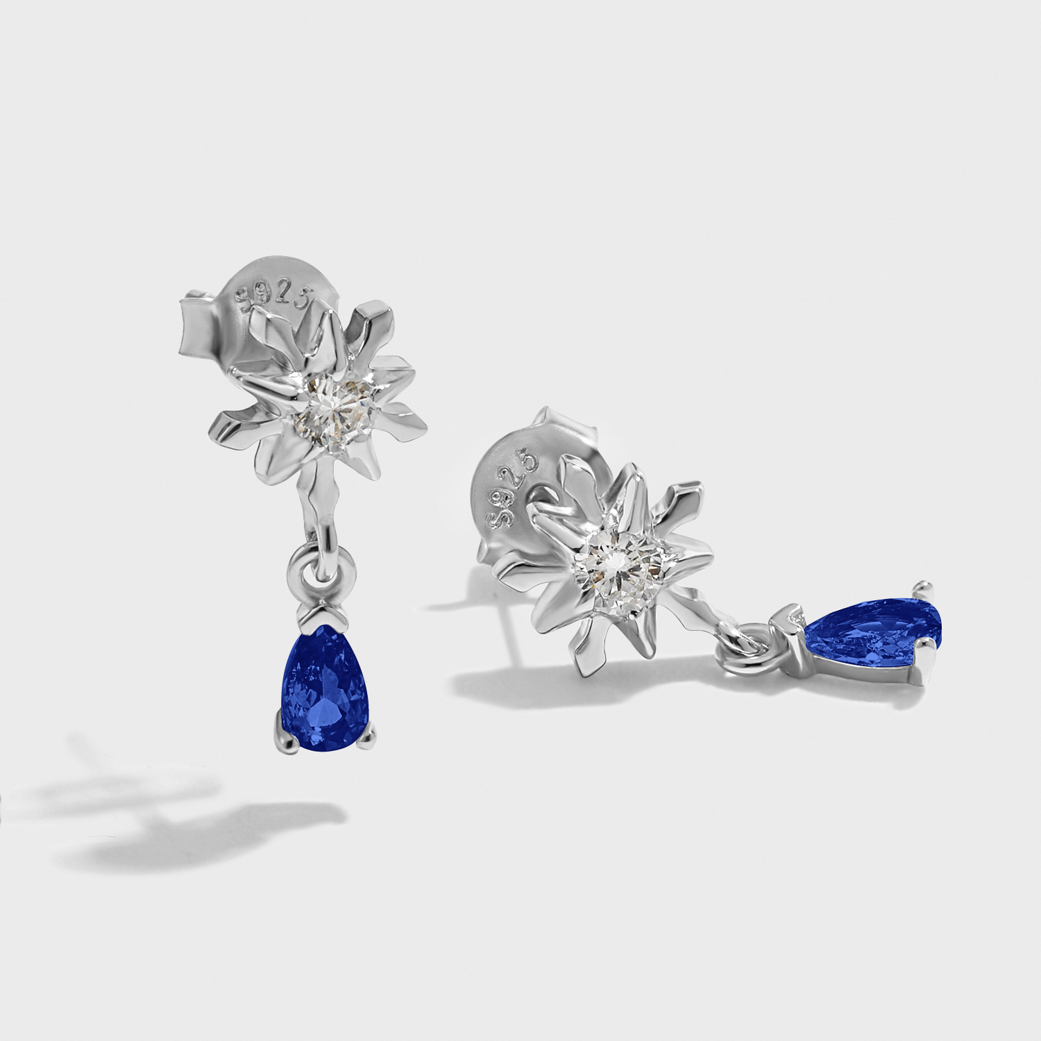 Beautiful Snowflake With Five-pointed Stars Arrow Feathers 925 Sterling Silver Stud Earrings - Gambar 2
