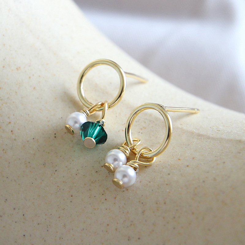 Asymmetry Shell Pearls Green CZ 925 Sterling Silver Stud Earrings - Gambar 2