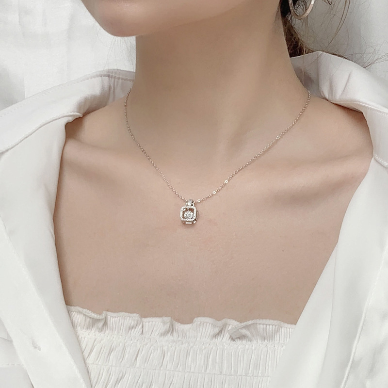 Casual Round Dancing Moissanite CZ Lock 925 Sterling Silver Necklace - Gambar 4