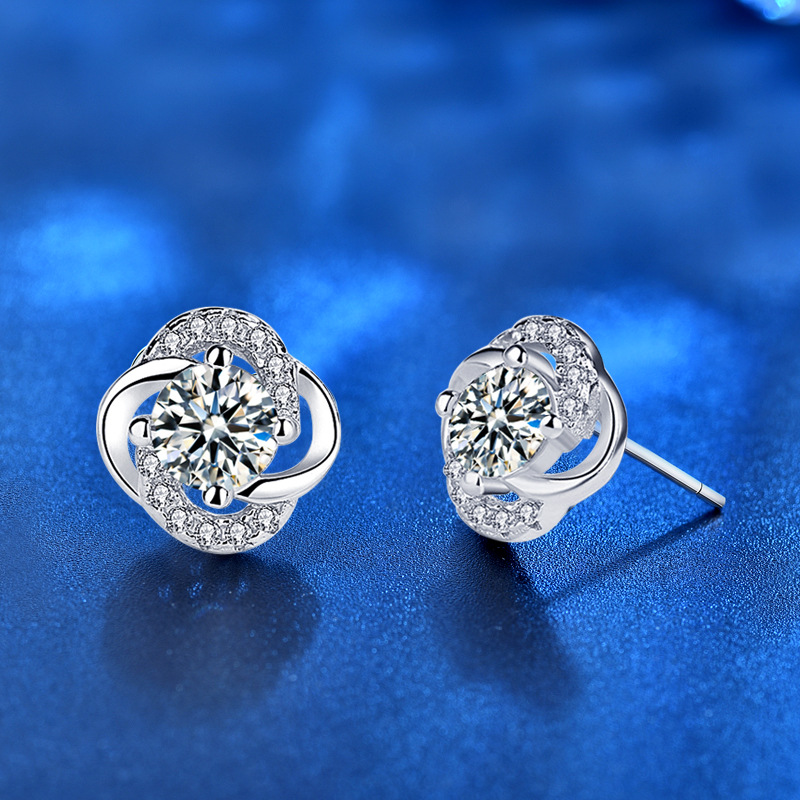 Gift Moissanite CZ Four Leaves Clover 925 Sterling Silver Stud Earrings - Gambar 3
